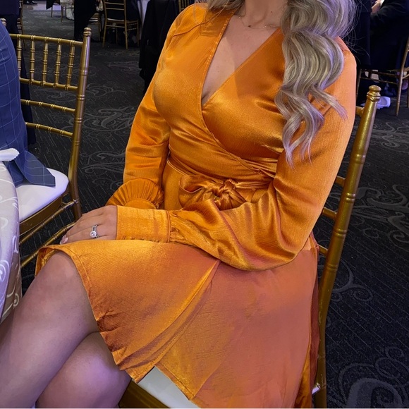 REVOLVE- Karina Grimaldi dress size M - Picture 3 of 13